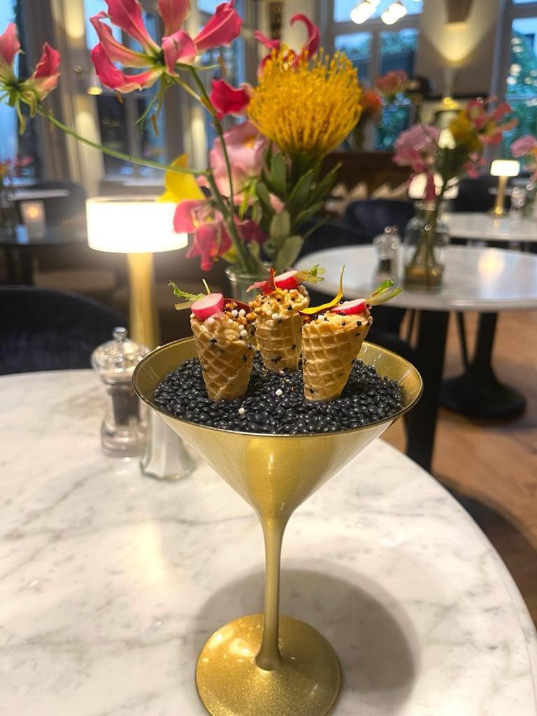 Hotel 717 Amsterdam Ngoại thất bức ảnh Caviar and ice cream